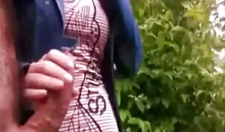 La grande campagne étudiante a commencé lors d'une fête jeunes filles nudistes de baise.