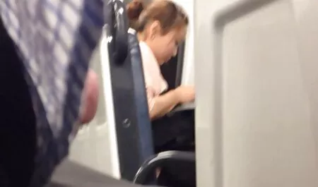 D'une video mature nu vierge russe vissant ensemble.
