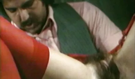 Ma mère avait de la fièvre entre les jambes et son fils video de femme nu était séduit.