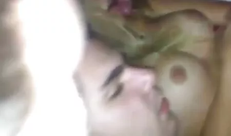 kama sutra dans lit avec Trentenaire difficile femme nue video gratuite