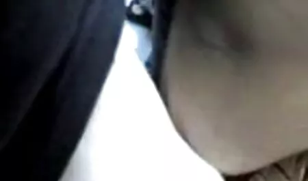 Yui Hatano mange des bites comme un ange et passe videos nues a la plage sous sa tête.