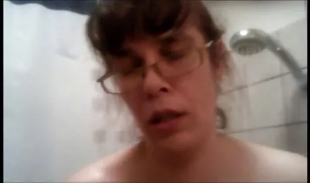 Caresse jolies filles nues video la bouche originale