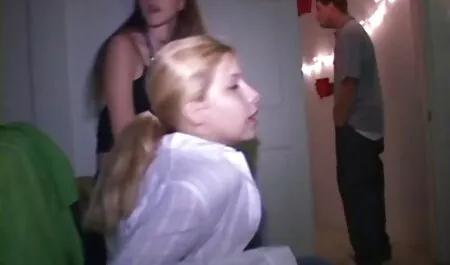 Cette femme a illuminé video de femme nues son temps libre avec la masturbation dans son trou de cheveux.