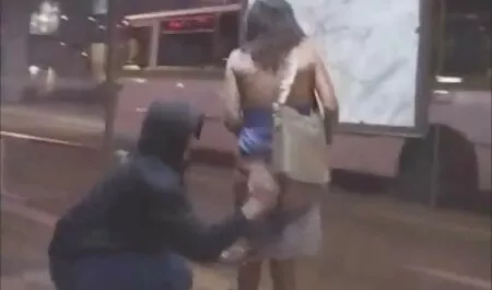 Grand garçon video de femme ronde nue et gros asiatique étudiant Merde
