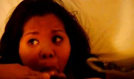 Je lui ai video de fille nu donné une grosse bite à sucer puis baiser.