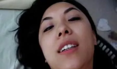 En femme video nue fait, les filles aiment sucer une grosse bite.