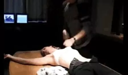 Point préparé pour femme enceinte nue xxx l'échantillon Noir