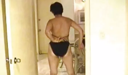 La videos femmes nues a la plage fille est venue rester avec son cher oncle.