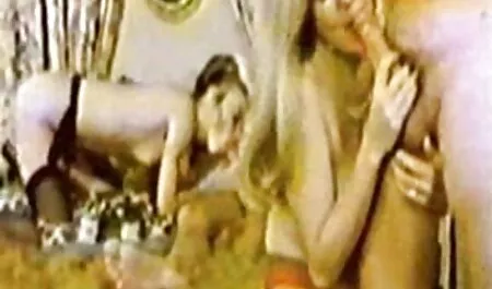 Papa baise la fille et la grosse femme nue video Coupe.