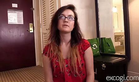 _ jeune fille nue en video