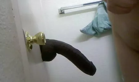 Les médecins trouvent souvent le patient accro à la masturbation. tres vieilles nues