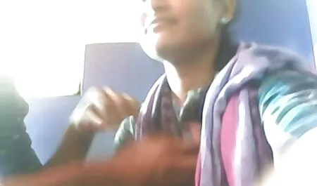 Le vieil homme videos stars nues a planté un jeune voisin.