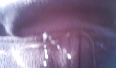 Adulte interracial femmes nues exhibitionnistes avec une grosse bite en caoutchouc