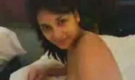 Étudiant Russe se vidéos femmes nues fait baiser pour de l'argent.