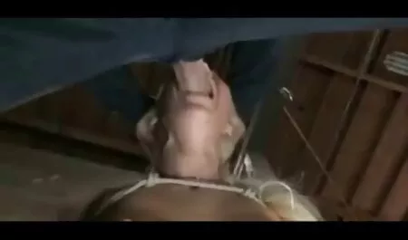 J'ai fait un nouveau video mature nu massage thérapeutique avec une chèvre de massage interne.