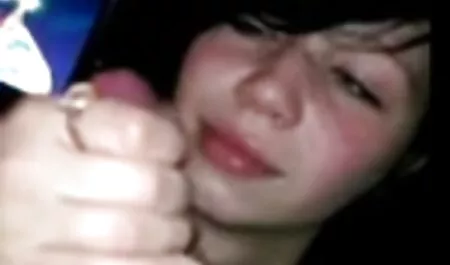 Joue! video mere noel nue