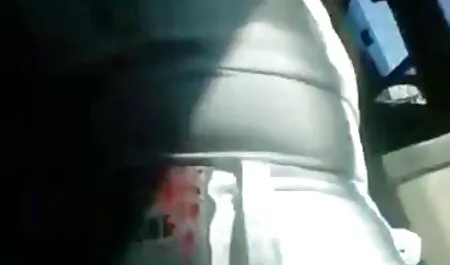 Suspendu au plafond et video amateur femme nue une chatte géante