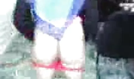 Baisé son jolie fille de 18 ans nue petit ami et léché sa chatte.