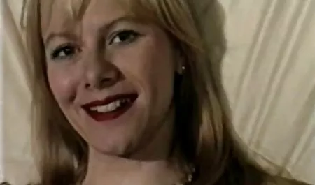 Princesse mange des boules et lèche jeunes filles nues en video la chatte.